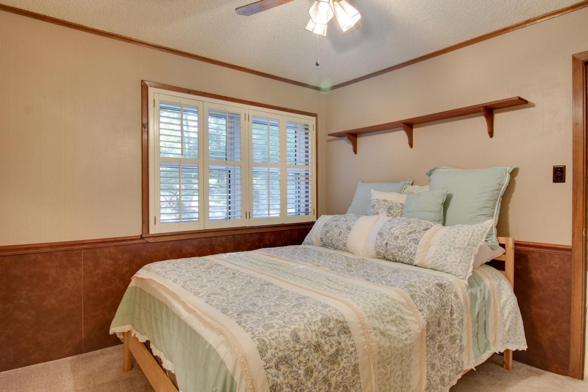 Lakefront Retreat With Deck, Dock And Resort Amenities Hot Springs Exterior foto
